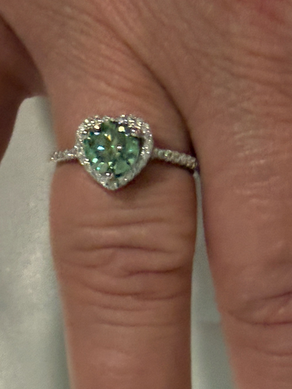 Moissanite Heart Shaped Green Halo Ring - Tests positive for diamonds! Size 8 💚💚